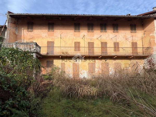 casa semindipendente in vendita a Vestignè
