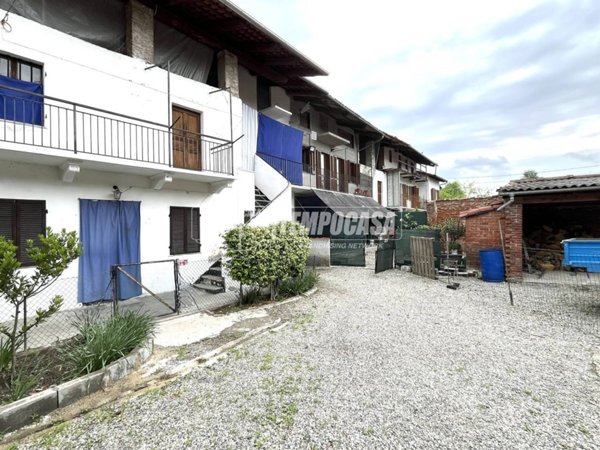 casa indipendente in vendita a Vestignè