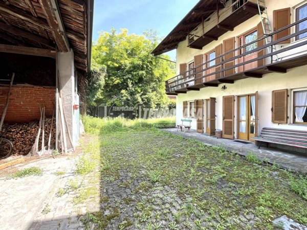 casa indipendente in vendita a Vestignè