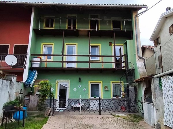 casa indipendente in vendita a Vestignè