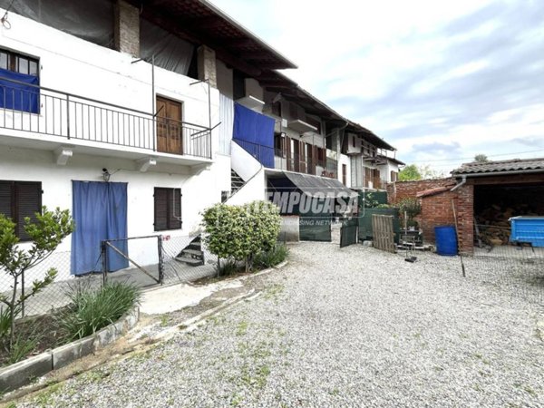 casa indipendente in vendita a Vestignè