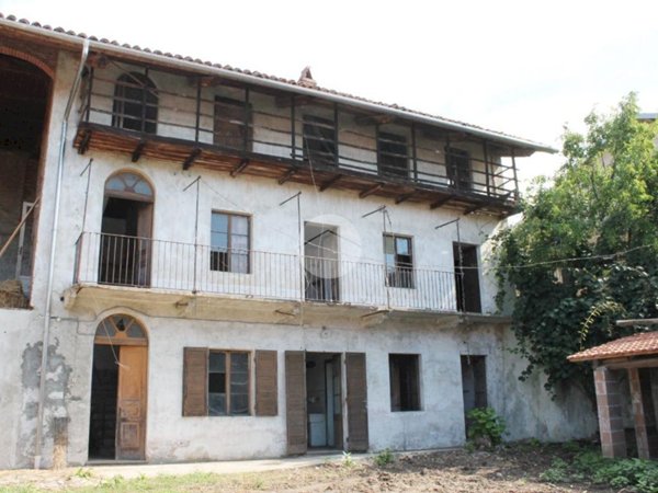 casa indipendente in vendita a Vestignè
