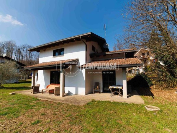 casa indipendente in vendita a Vialfrè
