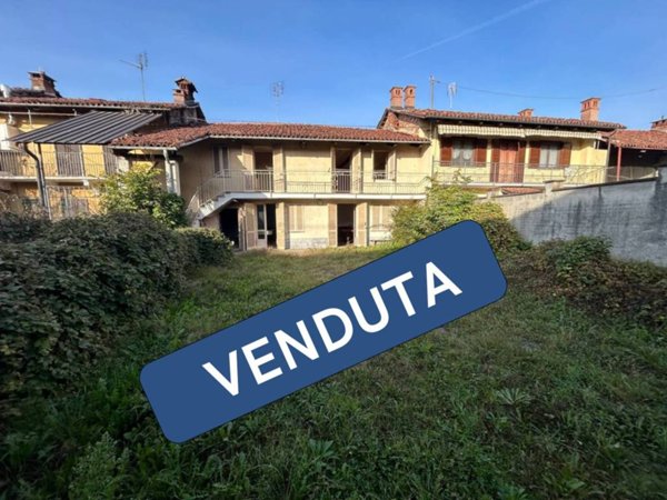 casa indipendente in vendita a Vigone