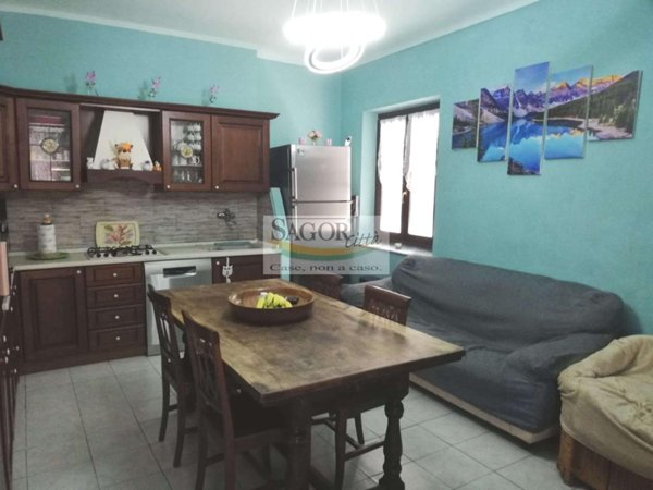 casa indipendente in vendita a Vigone