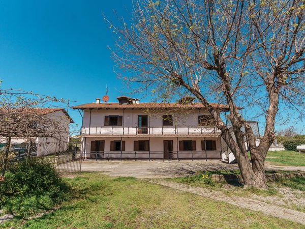 casa indipendente in vendita a Vigone