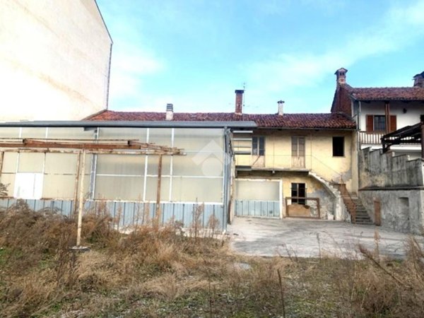 casa indipendente in vendita a Vigone