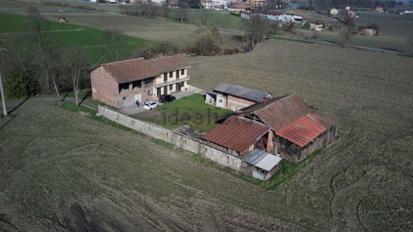 casale in vendita a Vigone