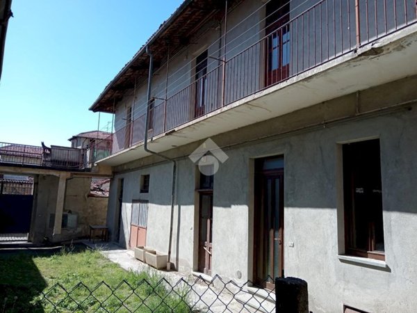 casa indipendente in vendita a Vigone