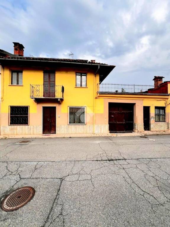 casa indipendente in vendita a Vigone