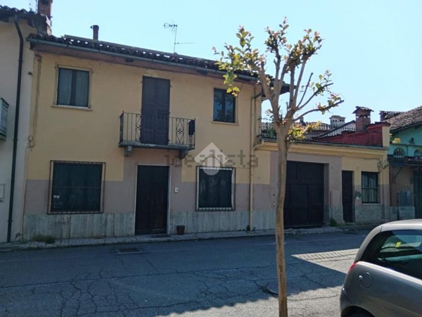 casa indipendente in vendita a Vigone