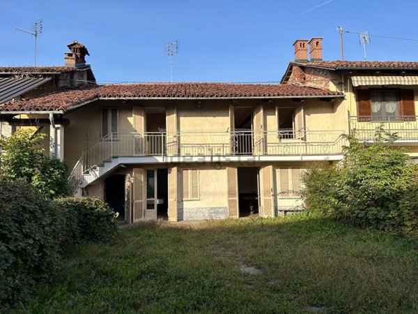 casa indipendente in vendita a Vigone