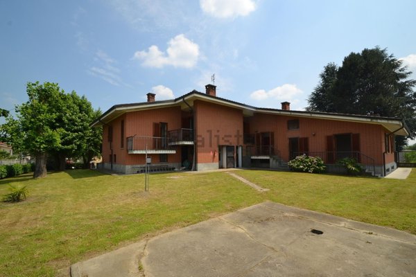 casa indipendente in vendita a Vigone