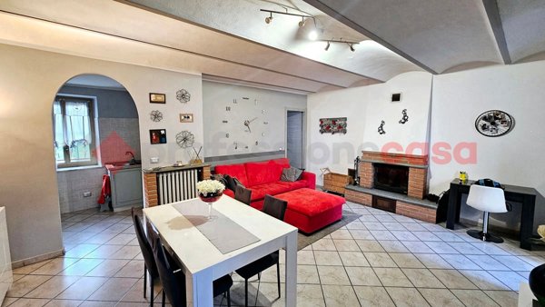 casa indipendente in vendita a Vigone