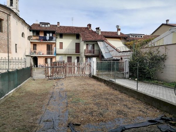 casa indipendente in vendita a Vigone