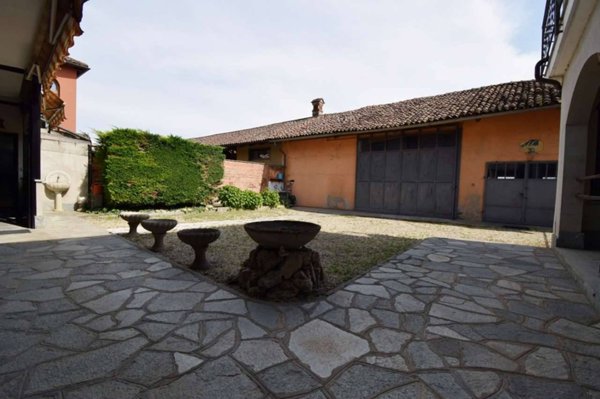 casa indipendente in vendita a Vigone