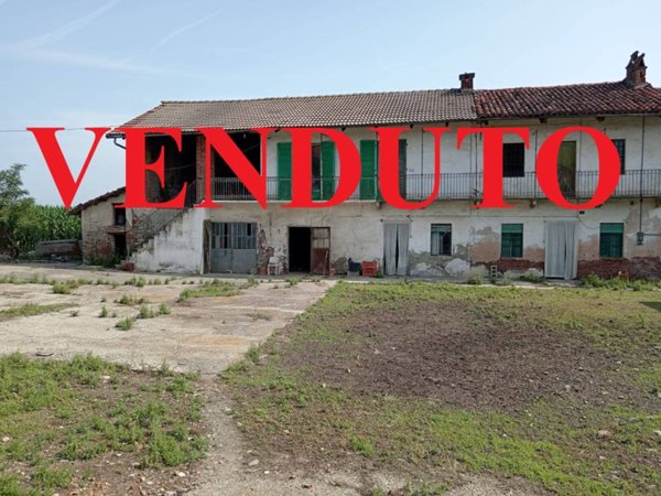 casa indipendente in vendita a Vigone