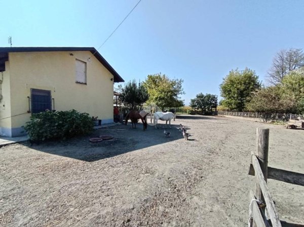 casa indipendente in vendita a Vigone