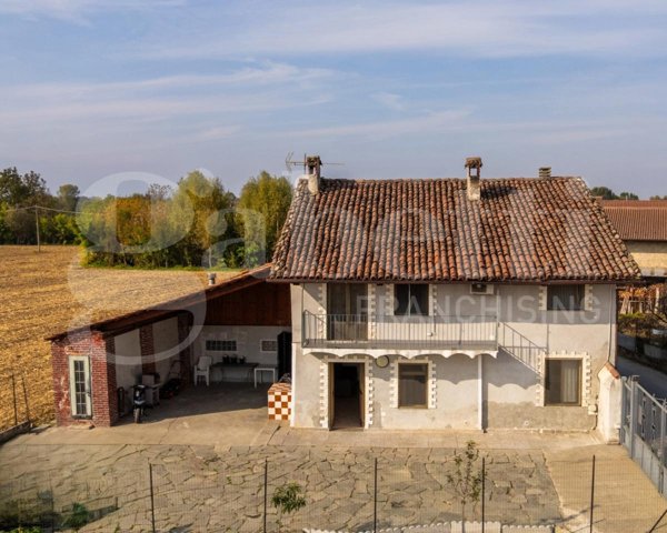 casa indipendente in vendita a Vigone