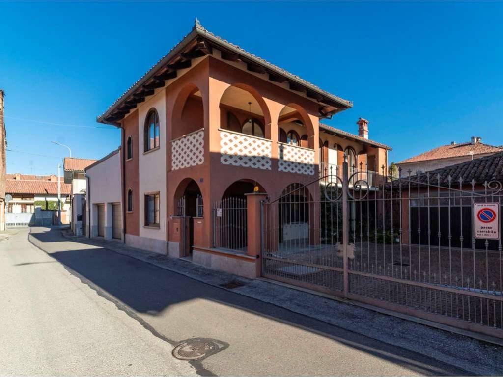 casa indipendente in vendita a Vigone