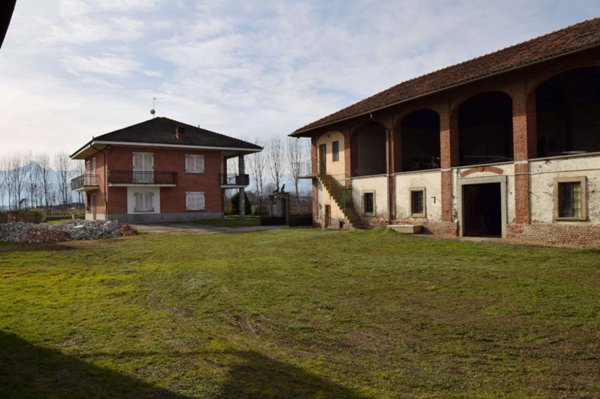 casa indipendente in vendita a Vigone