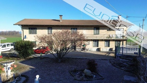 casa indipendente in vendita a Vigone in zona Zucchea