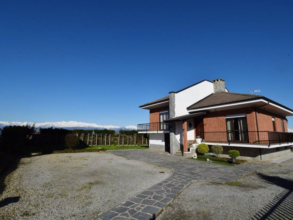 casa indipendente in vendita a Vigone