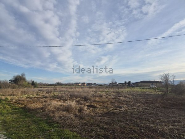 terreno edificabile in vendita a Vigone
