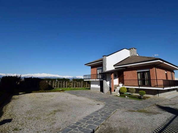 casa indipendente in vendita a Vigone