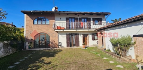 casa indipendente in vendita a Vigone