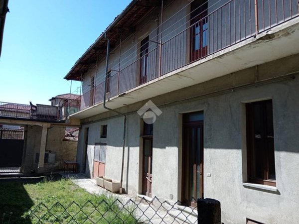 casa indipendente in vendita a Vigone