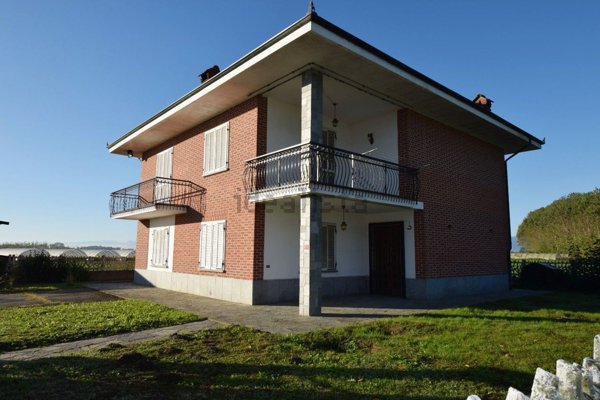 casa indipendente in vendita a Vigone in zona Quintanello