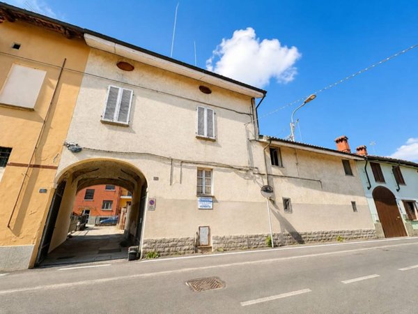 casa indipendente in vendita a Vigone