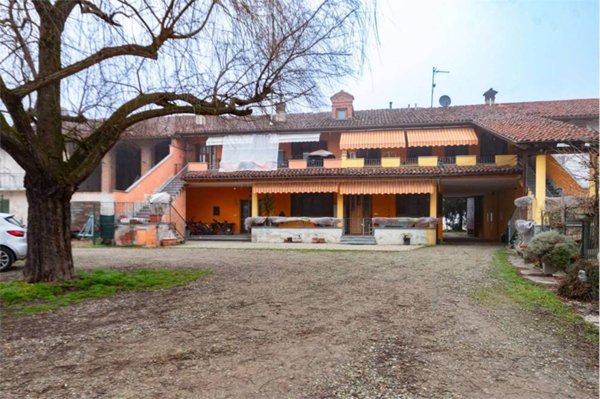 casa indipendente in vendita a Vigone in zona Zucchea