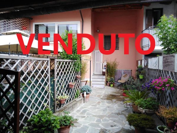 casa indipendente in vendita a Vigone