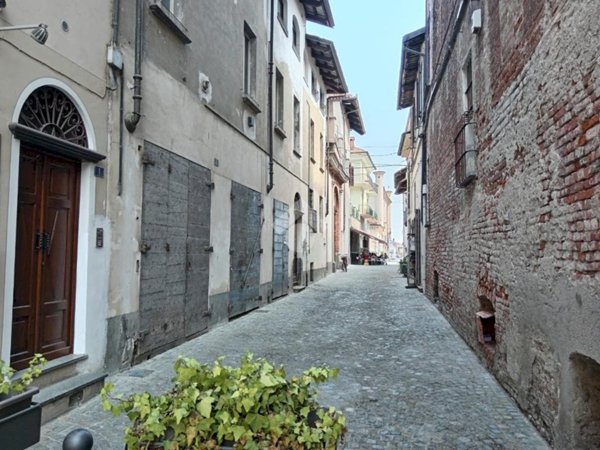 casa indipendente in vendita a Vigone