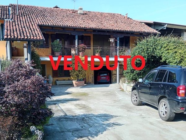 casa indipendente in vendita a Vigone