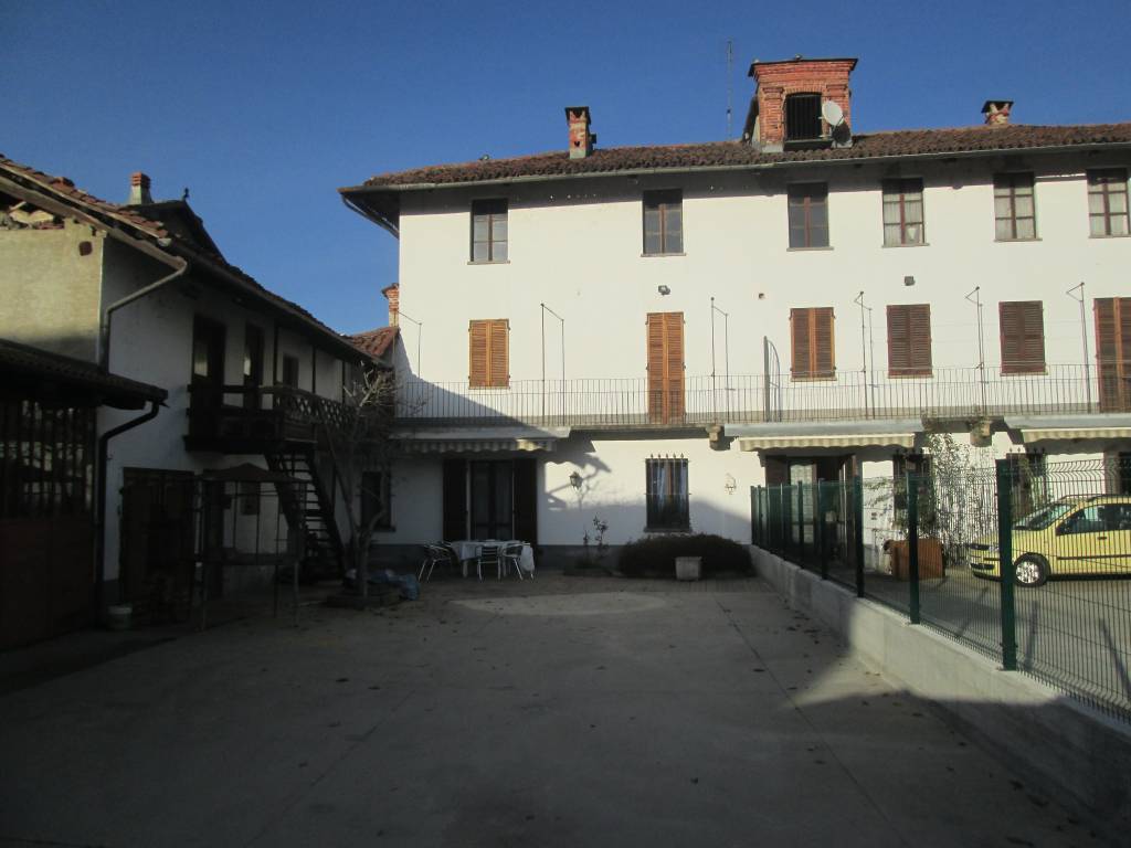 casa indipendente in vendita a Villafranca Piemonte