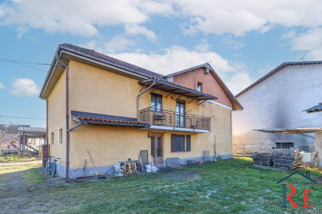 casa indipendente in vendita a Villafranca Piemonte