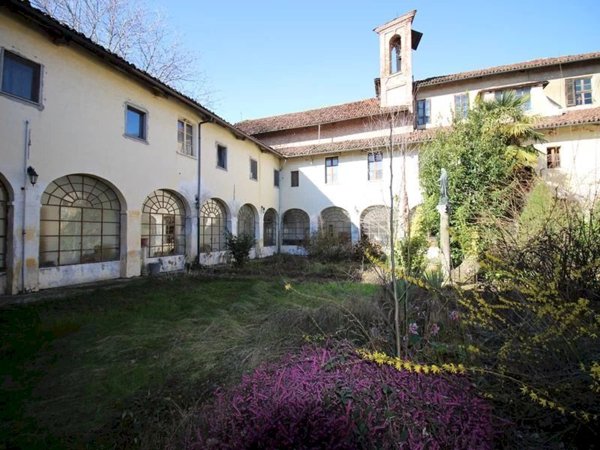 locale di sgombero in vendita a Villafranca Piemonte