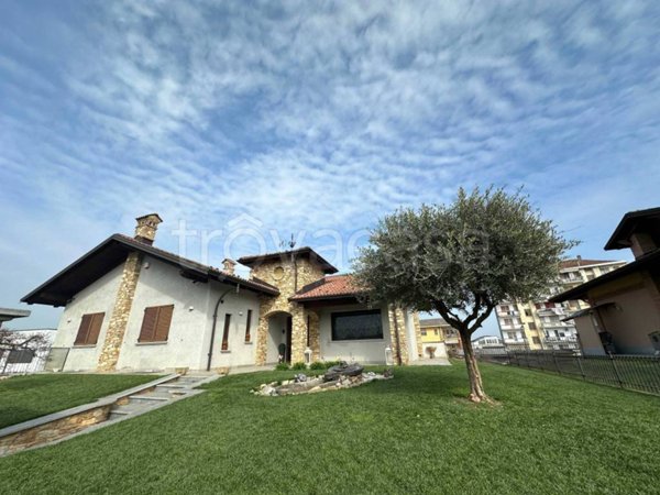 casa indipendente in vendita a Villafranca Piemonte