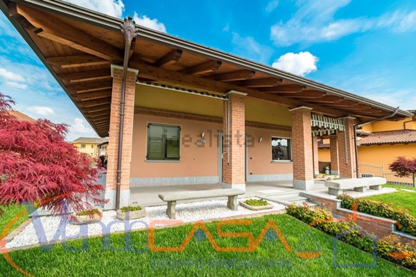 casa indipendente in vendita a Villafranca Piemonte