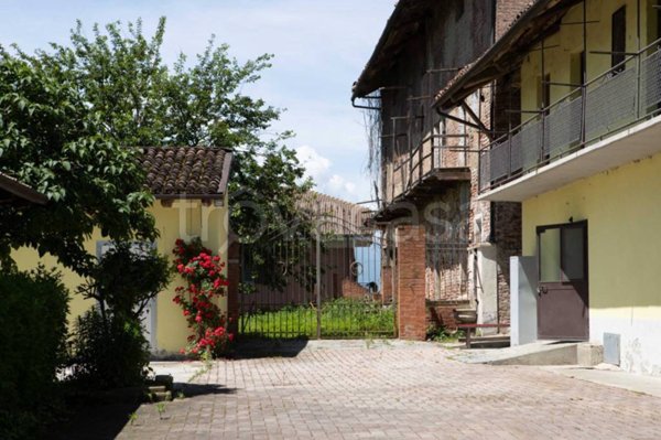 negozio in vendita a Villafranca Piemonte