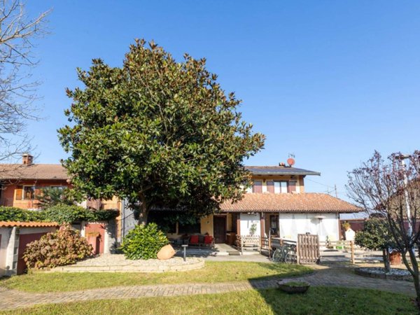 casa indipendente in vendita a Villafranca Piemonte