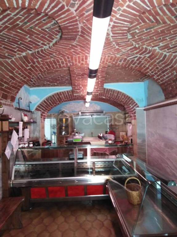 locale di sgombero in vendita a Villafranca Piemonte