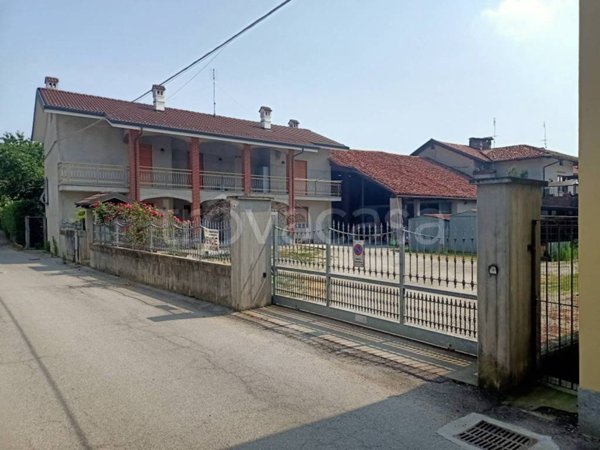 casa indipendente in vendita a Villafranca Piemonte