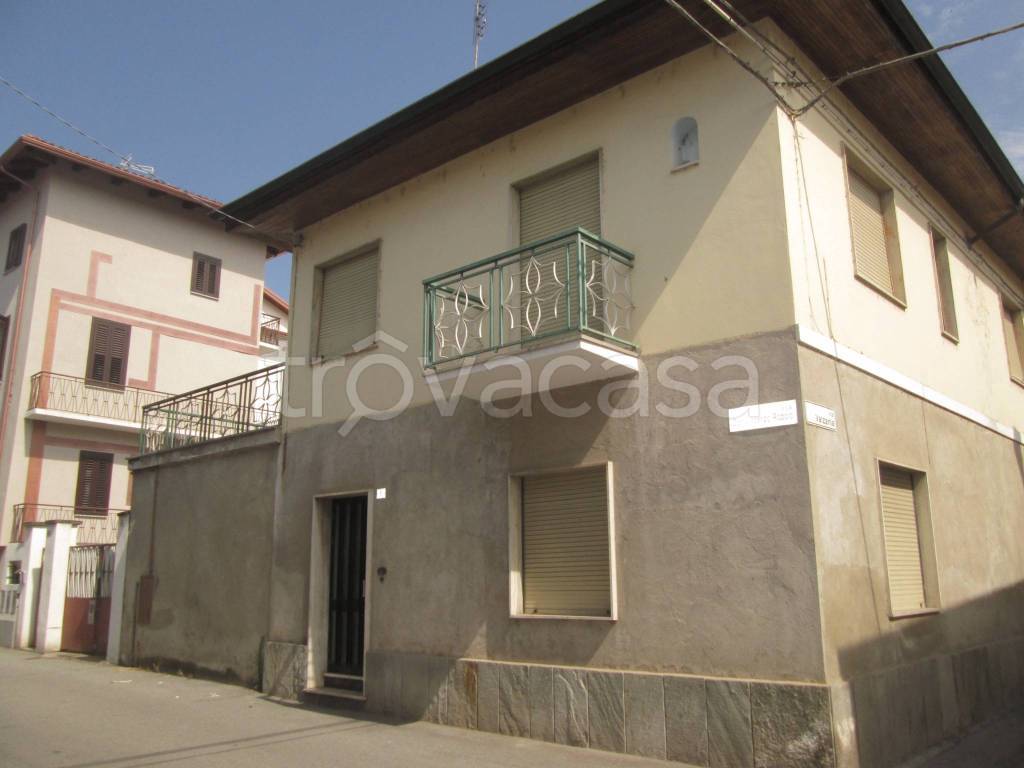 casa indipendente in vendita a Villafranca Piemonte