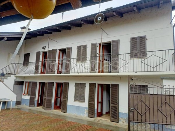 casa indipendente in vendita a Villafranca Piemonte