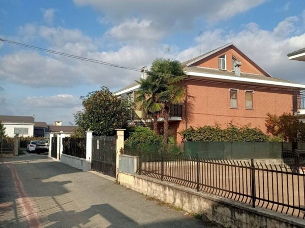 casa indipendente in vendita a Villafranca Piemonte