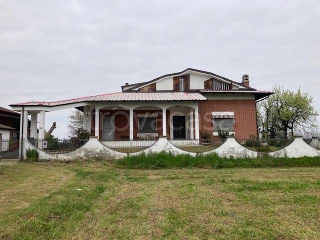 casa indipendente in vendita a Villafranca Piemonte